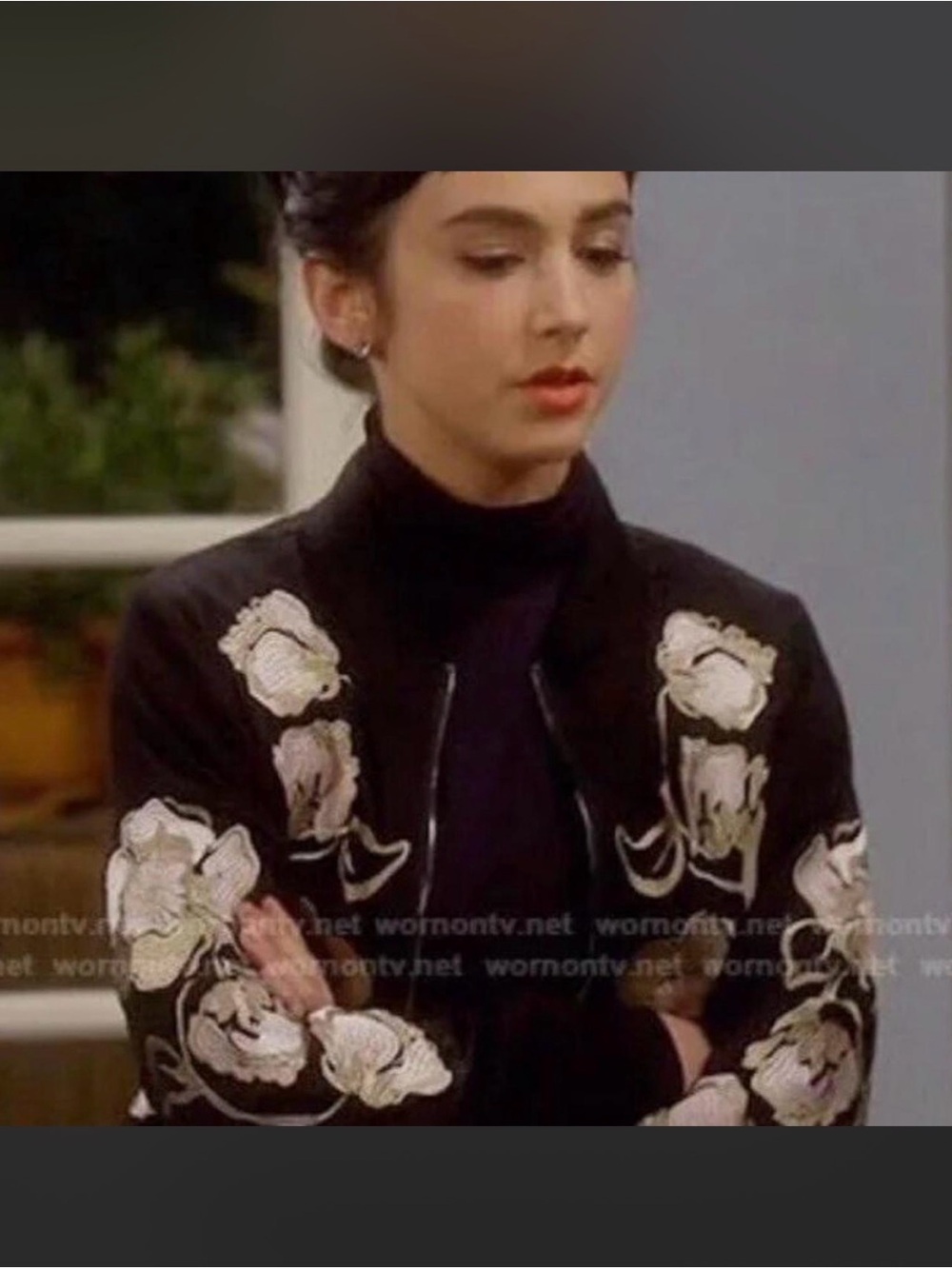 Black Floral Embroidered Women's Bomber Jacket - kimchi blue - size XS